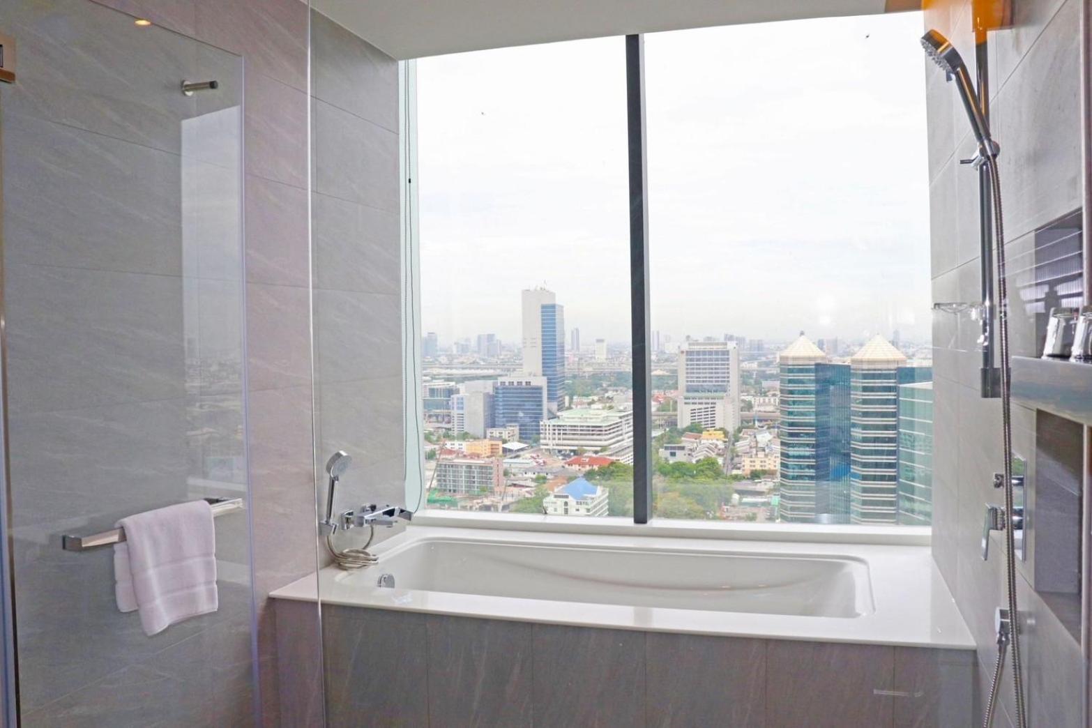 The Quarter Ratchayothin By Uhg Hotel Bangkok Exterior photo
